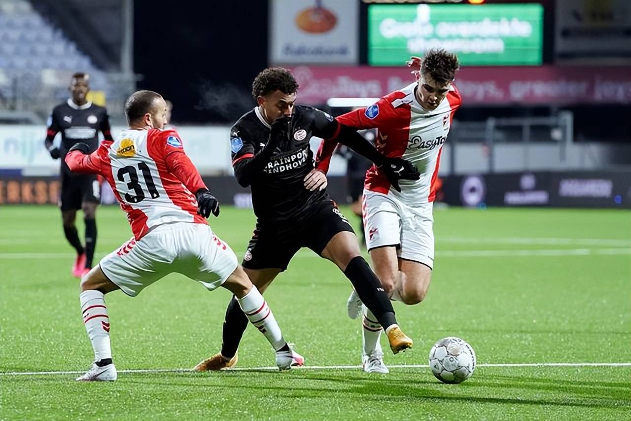 乐鱼体育-关于这也行？C9争议不断清晨里尔备战中超，清晨摩纳哥状态回暖的信息